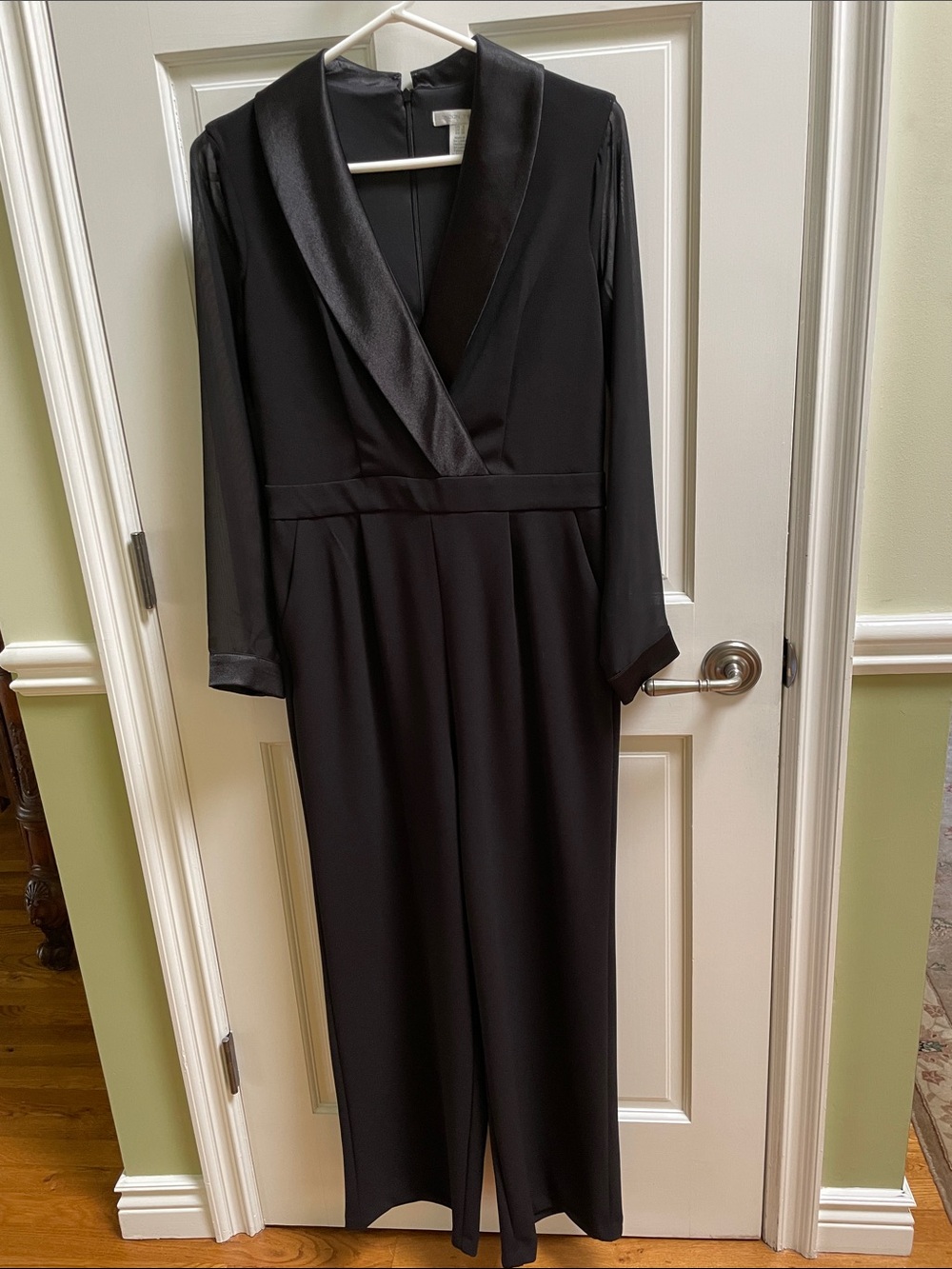 London Times Women’s Black Long Sleeve Tuxedo Jump Suit Size 8